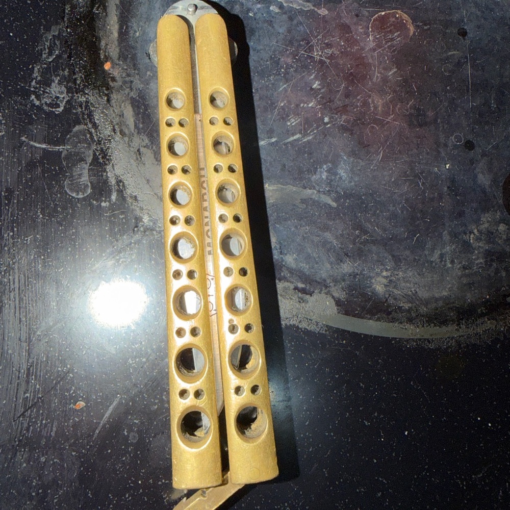 Gold colored / brass Butterfly Knife / Balisong